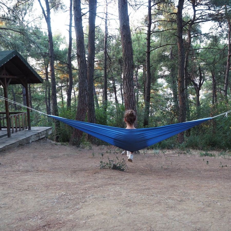 Kamp ve Piknik Cep Hamak - Su Geçirmez Polyester Kumaş (Mavi)